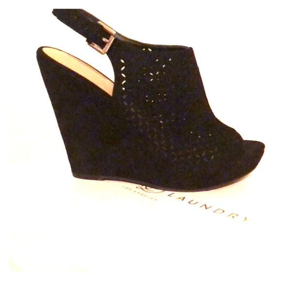 Chinese Laundry Matilda Wedges - Picture 1 of 4